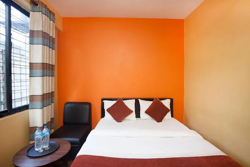 Oyo 381 Hotel Pashupati Plaza 카트만두